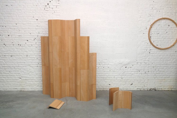 PARTITION WALL JJ