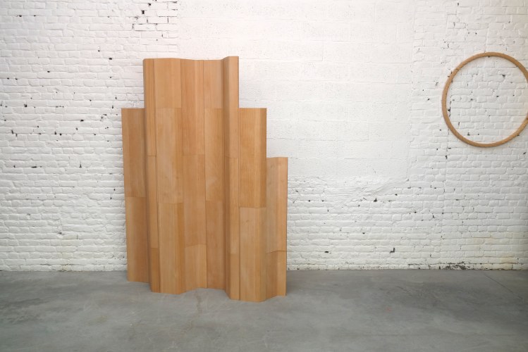 PARTITION WALL JJ