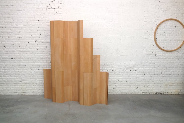 PARTITION WALL JJ